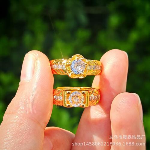 微镶仿真钻戒指 镀金情侣款指环 老挝砂金仿黄金男女婚庆饰品批发